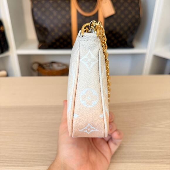 Louis Vuitton Monogram Giant By The Pool Multi Pochette Accessories Large Pouch - Picture 4 of 12